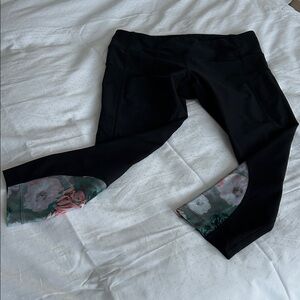 Mondetta Black Leggings with Floral Accents